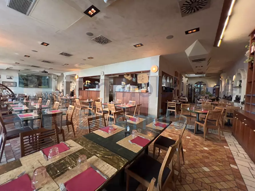 Immagine 10 di Bar / Ristorante in vendita  a Bologna