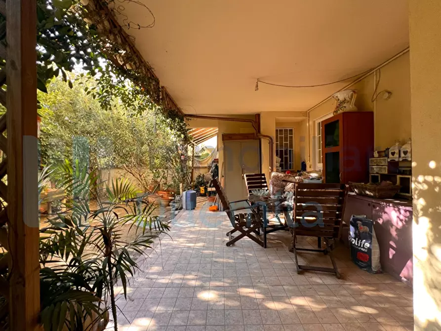 Immagine 45 di Pentalocale in vendita  a Bologna