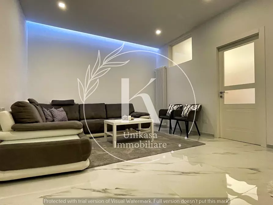 Immagine 4 di Pentalocale in vendita  in Via XX Settembre 31 a Savona