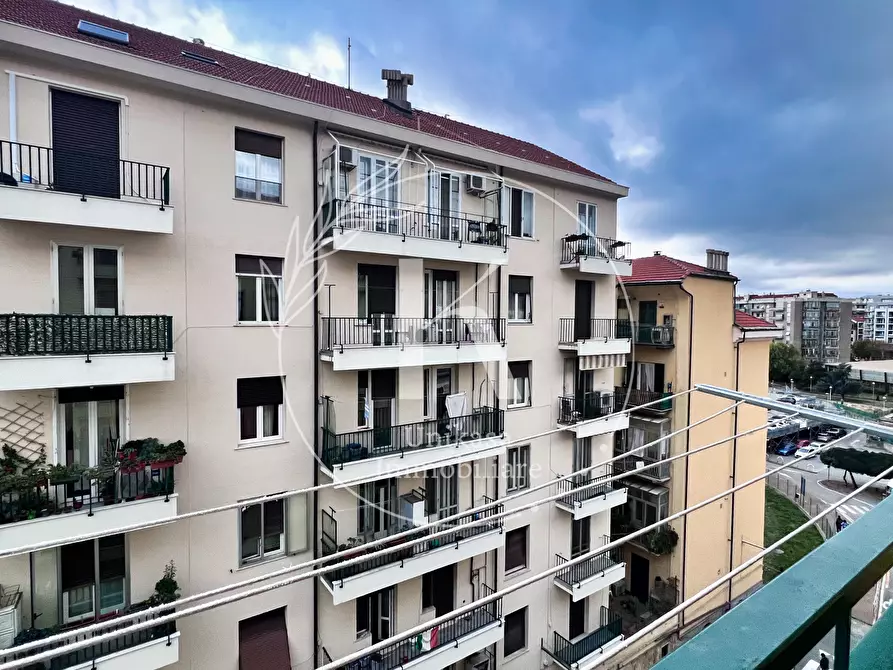 Immagine 17 di Trilocale in vendita  in Via Giuseppe Cesare Abba a Savona