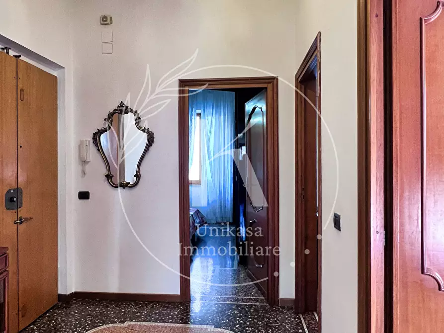 Immagine 17 di Pentalocale in vendita  in Via Santorre di Santarosa a Savona