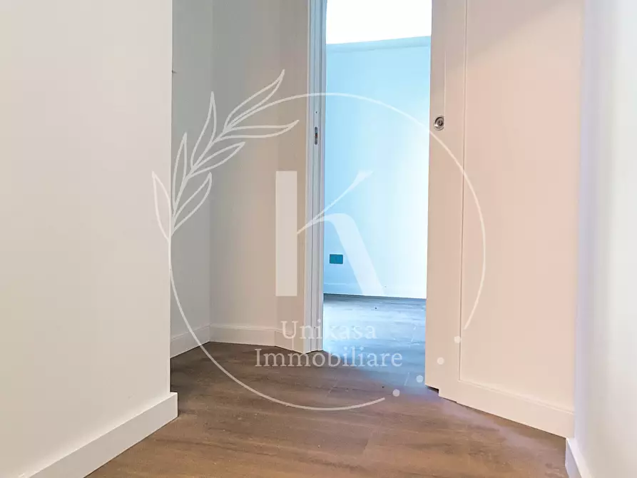 Immagine 14 di Trilocale in vendita  in Via Monturbano a Savona