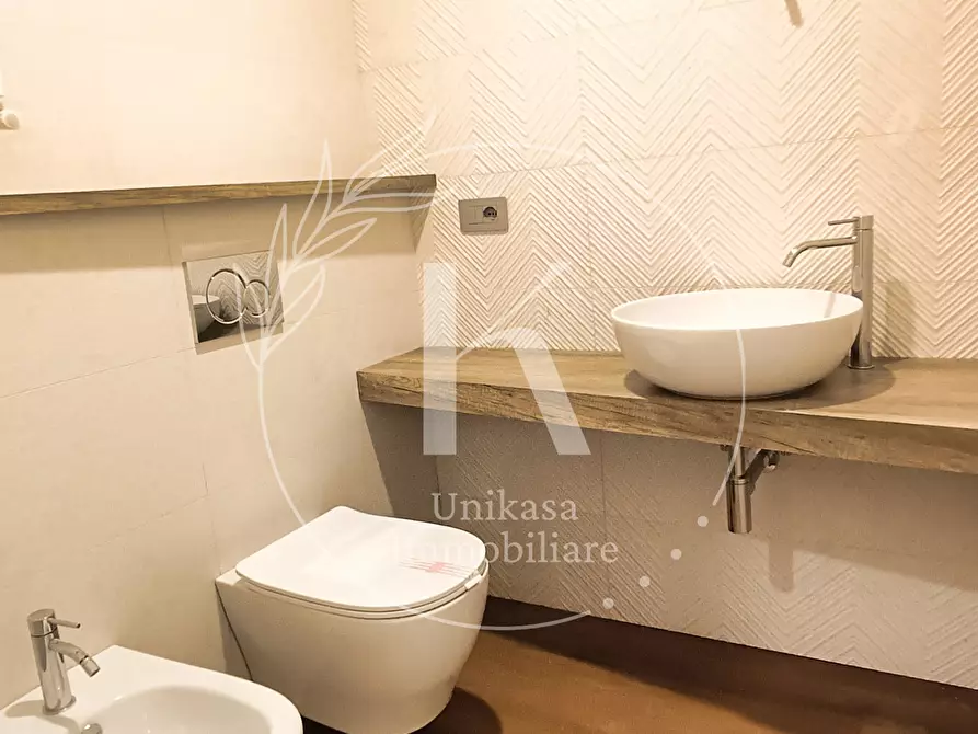 Immagine 22 di Trilocale in vendita  in Via Monturbano a Savona