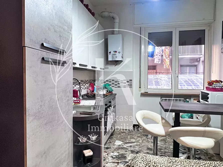 Immagine 2 di Trilocale in vendita  in Galleria Carlo Aschero a Savona