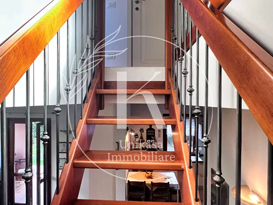 Immagine 28 di Villa in vendita  in Via per Calice a Finale Ligure