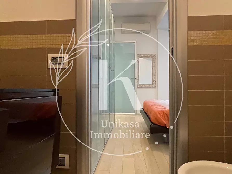 Immagine 52 di Attico in vendita  in Via Paleocapa a Savona