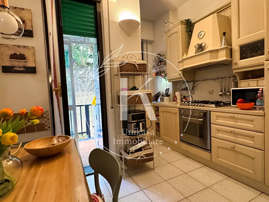Immagine 32 di Pentalocale in vendita  in Via Rusca 37 a Savona