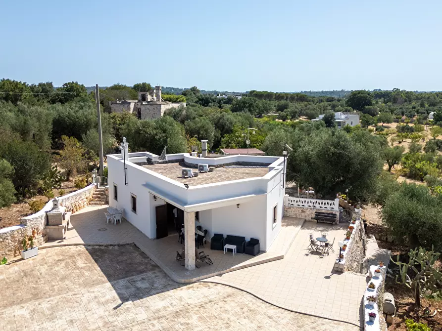 Immagine 7 di Villa in vendita  in Via Provinciale Martina Franca a Ostuni