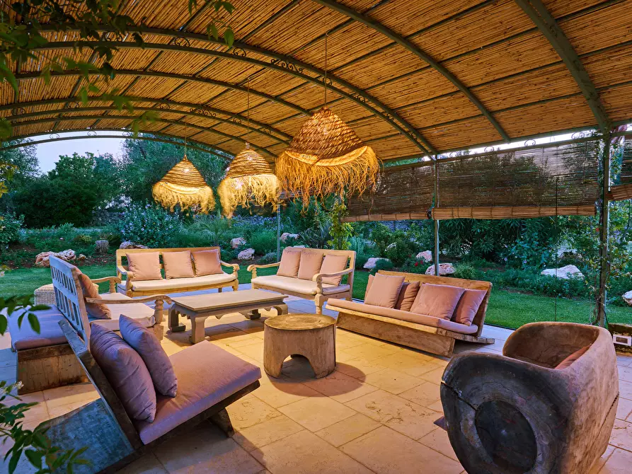 Immagine 24 di Casa indipendente in vendita  in contrada sessana snc a Ostuni