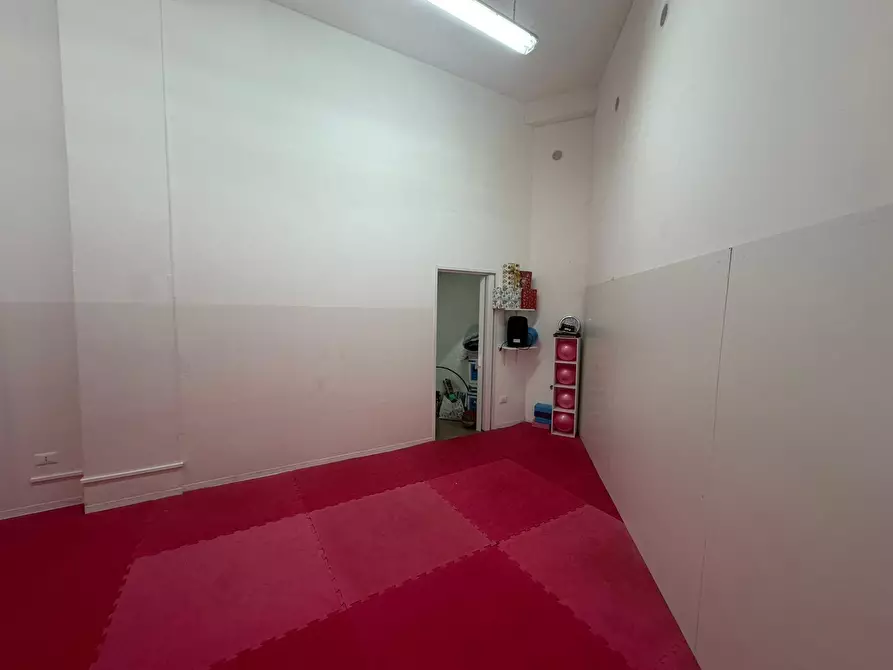 Immagine 28 di Bilocale in vendita  in Corso Giuseppe Mazzini a Ostuni