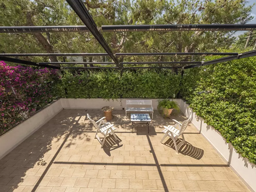 Immagine 40 di Villa in vendita  in Via del Procaccia 19 a Ostuni