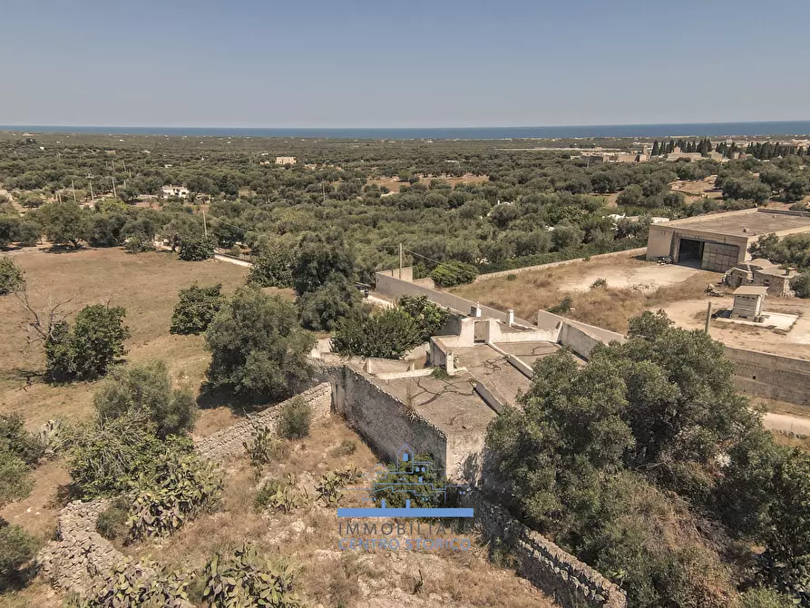 Immagine 47 di Rustico / casale in vendita  a Ostuni