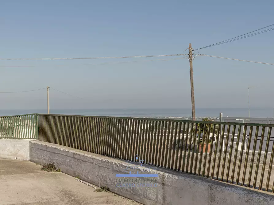Immagine 10 di Locale commerciale in vendita  in Contrada Madonna della Grata a Ostuni
