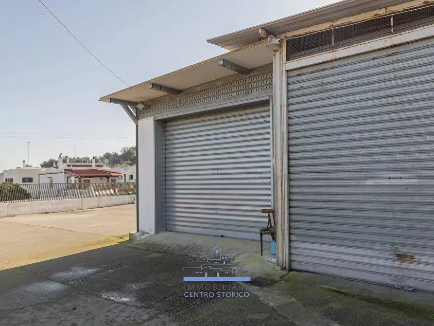 Immagine 2 di Locale commerciale in vendita  in Contrada Madonna della Grata a Ostuni