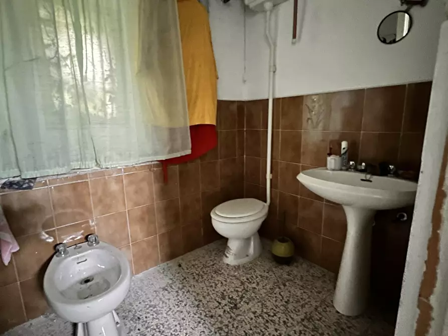 Immagine 21 di Rustico / casale in vendita  in Via al Castello 37 a Pareto