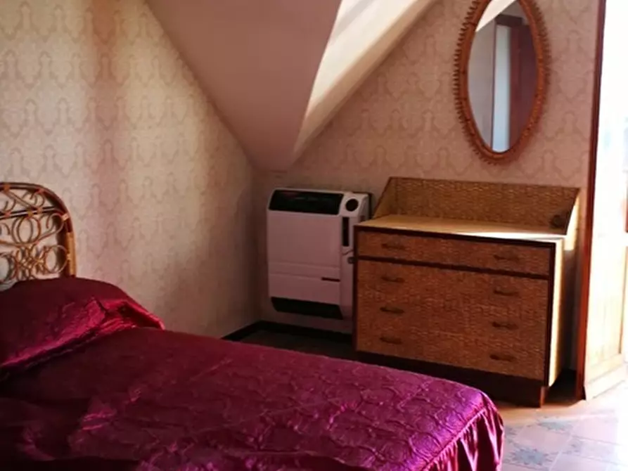 Immagine 27 di Quadrilocale in vendita  a Sassello