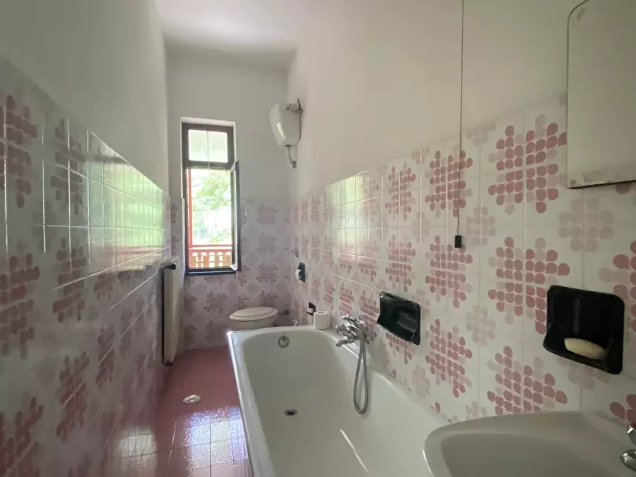 Immagine 15 di Trilocale in vendita  in Via Vara Superiore 27 a Urbe