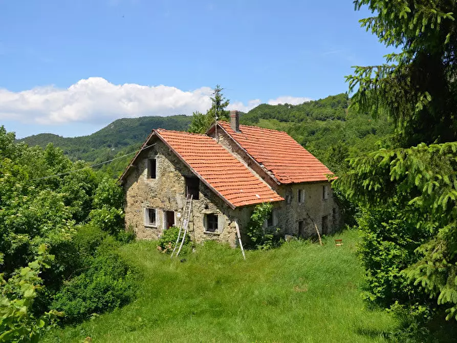 Immagine 1 di Rustico / casale in vendita  in Via Dano a Sassello