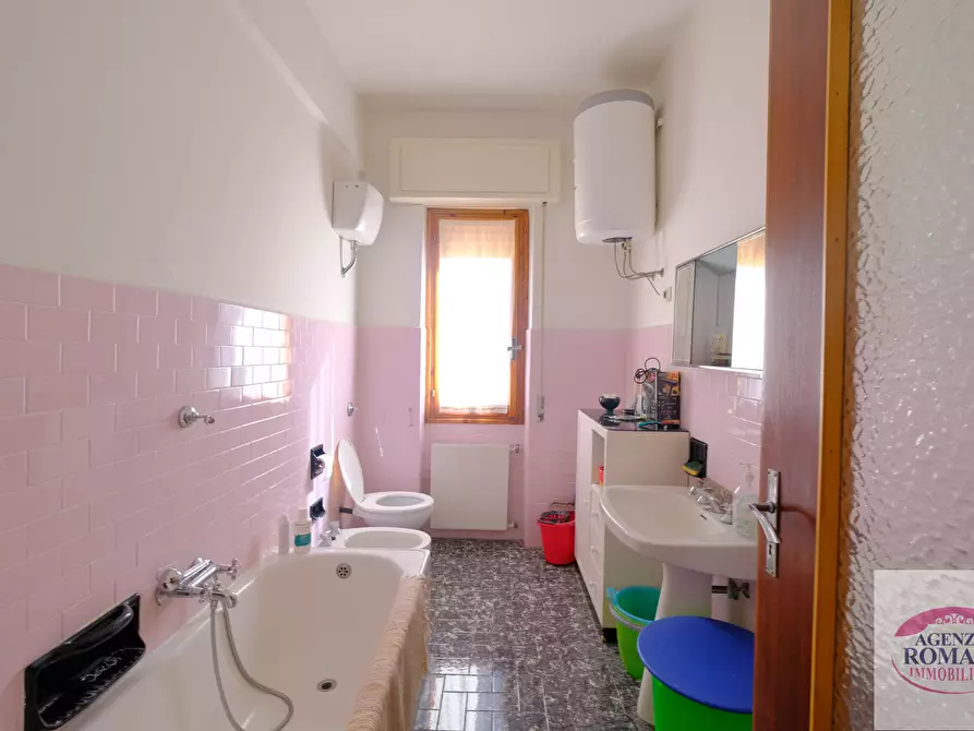 Immagine 13 di Trilocale in vendita  in Via Cristoforo Colombo 86 a Tiglieto