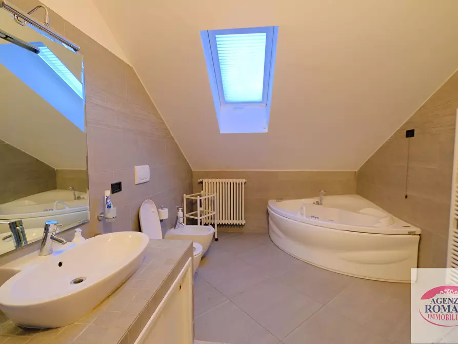 Immagine 33 di Villa in vendita  in Località Brigiola 6 a Sassello