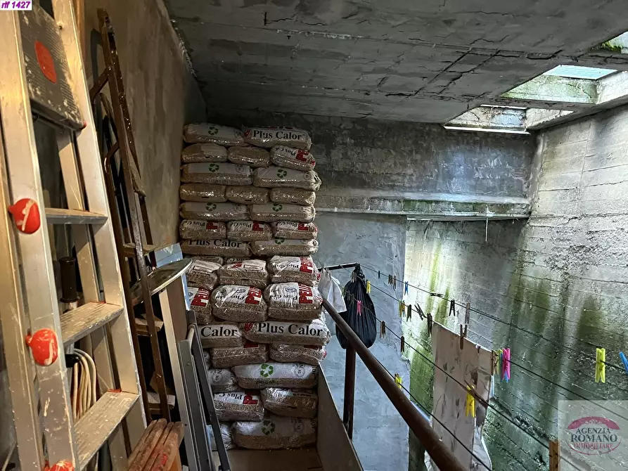 Immagine 35 di Appartamento in vendita  in SP49 41 a Urbe