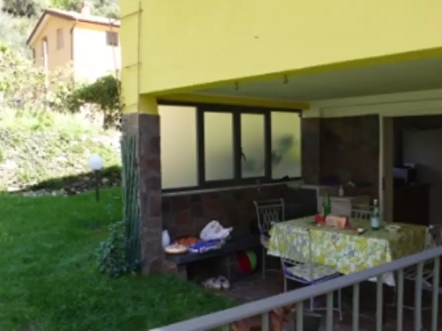 Immagine 4 di Porzione di casa in vendita  a Varazze