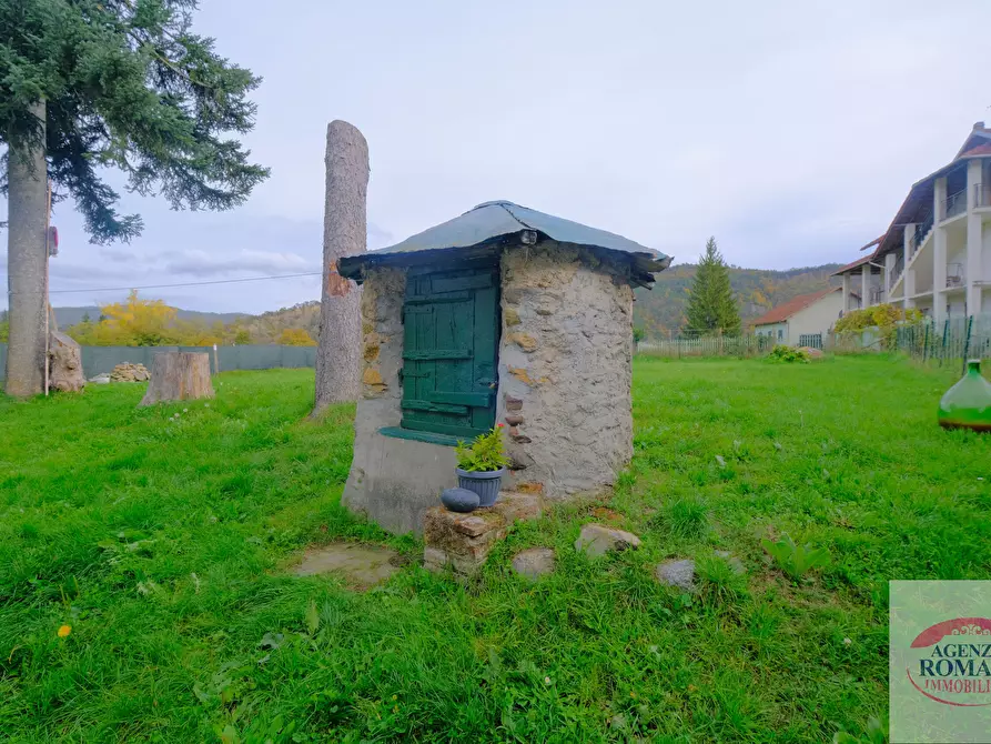 Immagine 7 di Rustico / casale in vendita  a Pareto