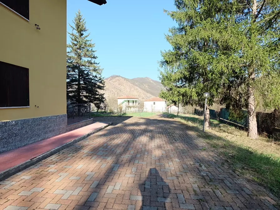 Immagine 12 di Rustico / casale in vendita  a Tiglieto
