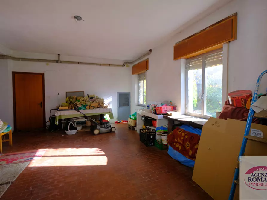 Immagine 41 di Casa indipendente in vendita  a Urbe