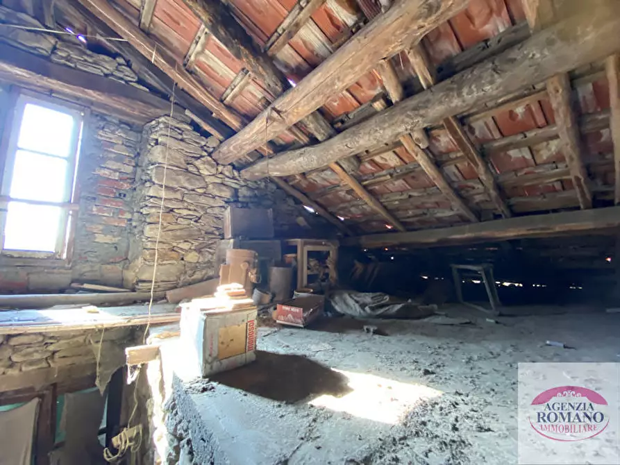 Immagine 21 di Casa bifamiliare in vendita  a Ponzone