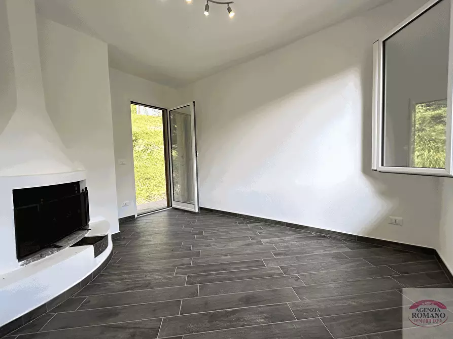 Immagine 25 di Villetta a schiera in vendita  in Località Giardini 11-12 a Sassello