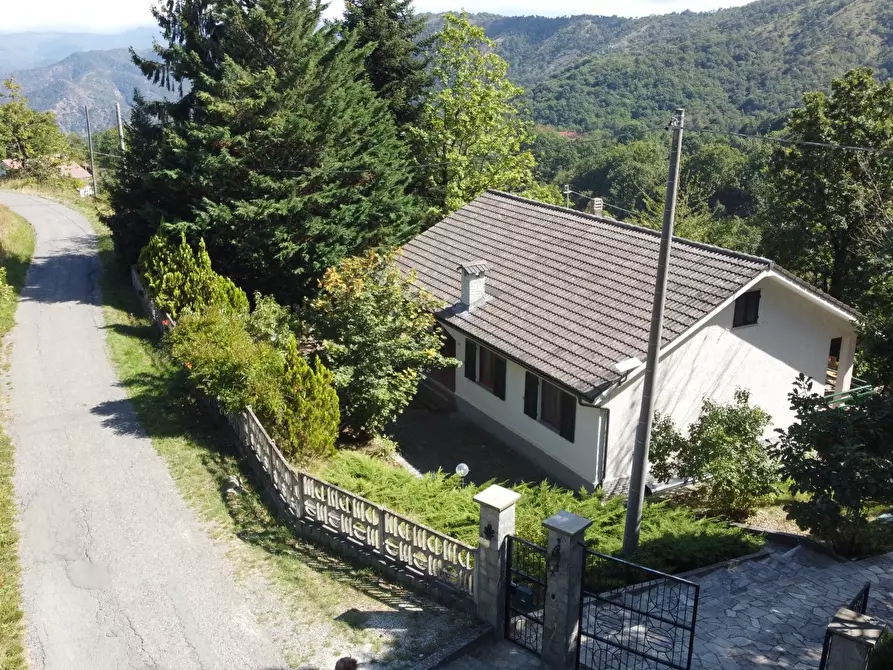 Immagine 49 di Villa in vendita  a Ponzone