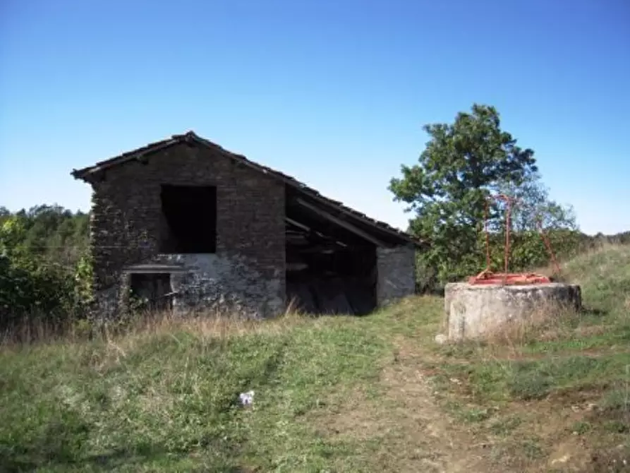 Immagine 12 di Rustico / casale in vendita  a Giusvalla