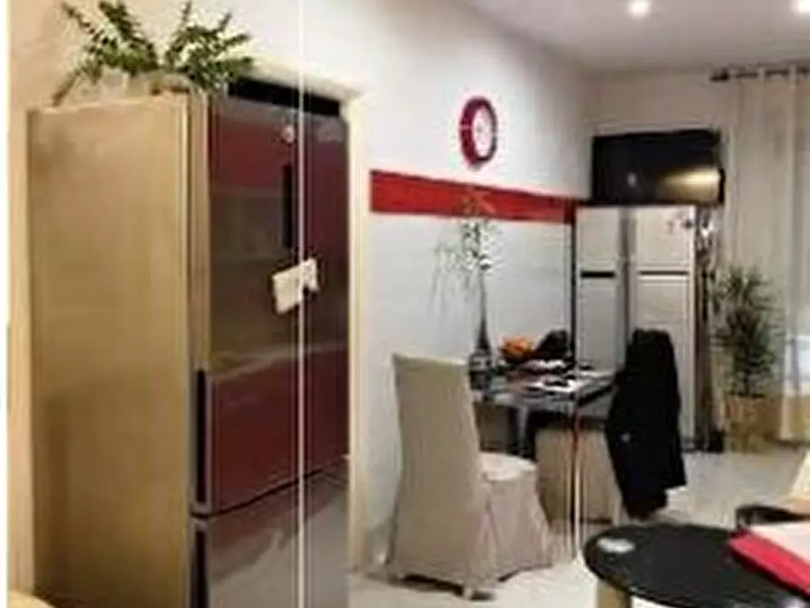 Immagine 9 di Pentalocale in vendita  in Via San Felice 17a a Genova