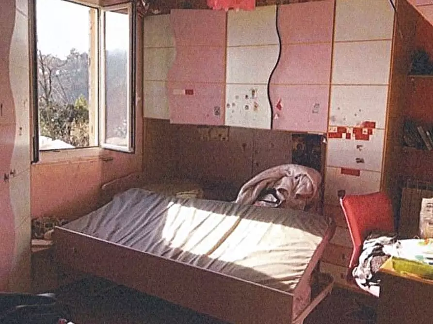 Immagine 7 di Pentalocale in vendita  in Via Pino di Murta 9 a Genova