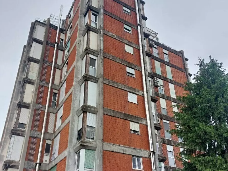 Immagine 1 di Trilocale in vendita  in Via Chiesa di Rorai 15 a Pordenone