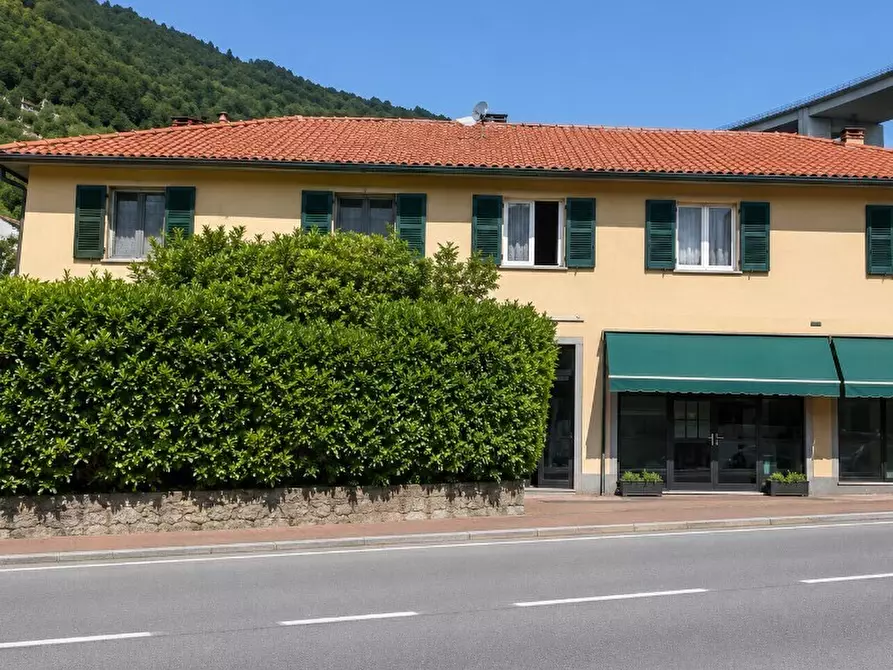 Immagine 1 di Quadrilocale in vendita  in Via dei Giustiniani 45/2 a Recco