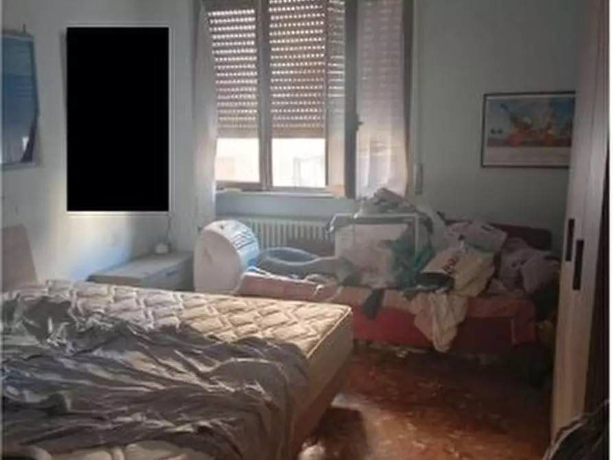 Immagine 5 di Pentalocale in vendita  in Via Fratelli Canepa 3 a Savona