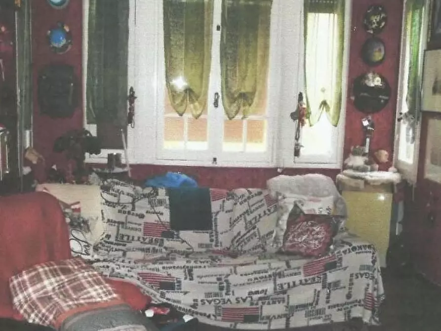 Immagine 8 di Pentalocale in vendita  in Via IV Novembre 5 a Savona