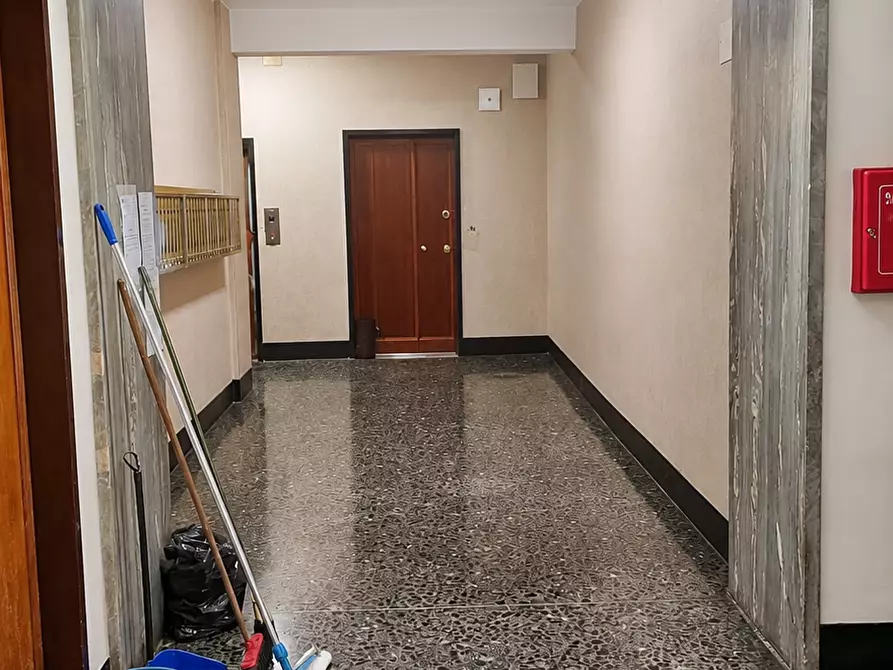Immagine 8 di Trilocale in vendita  in Via Aldo Manuzio 17/13 a Genova