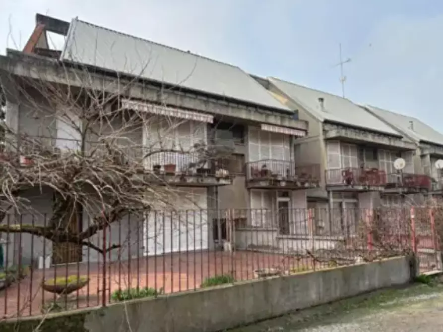 Immagine 1 di Mansarda in vendita  in Strada Comunale Fornaci 5 a Tortona