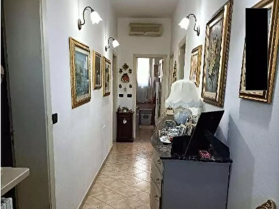 Immagine 7 di Pentalocale in vendita  in Via Giovanni Scazzola 70 a Alessandria