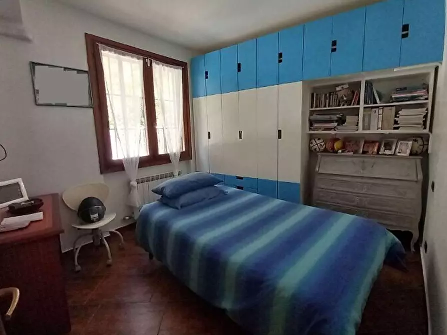 Immagine 6 di Pentalocale in vendita  in Viale Villa Gavotti 121/2 a Genova