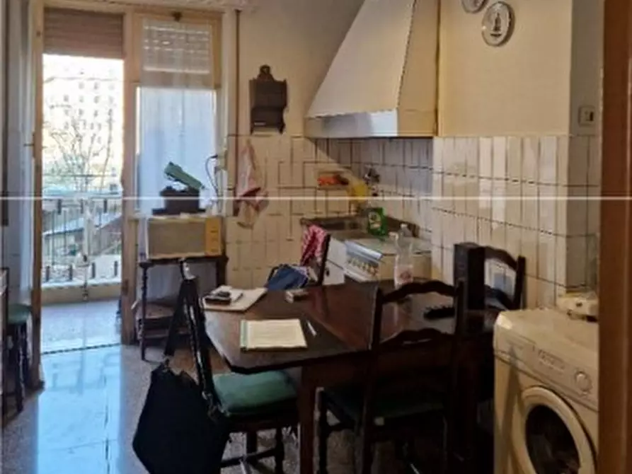 Immagine 5 di Pentalocale in vendita  in Via Canevari 29 a Genova