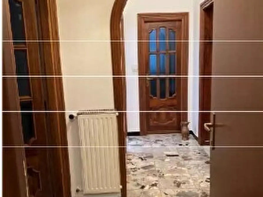 Immagine 3 di Pentalocale in vendita  in Via Petronio 138 a Sestri Levante