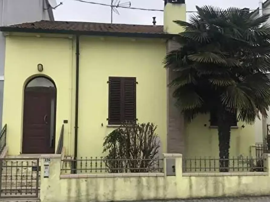 Immagine 1 di Villetta a schiera in vendita  in Via O. Guerrini 226 a Ravenna