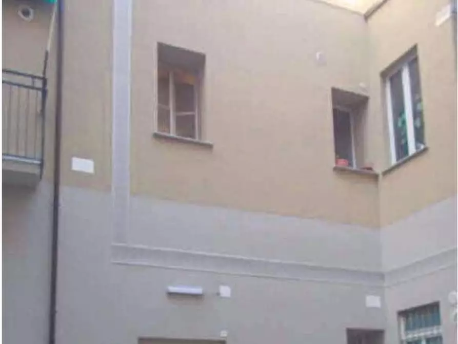 Immagine 7 di Pentalocale in vendita  in Via Zenone 11 a Tortona