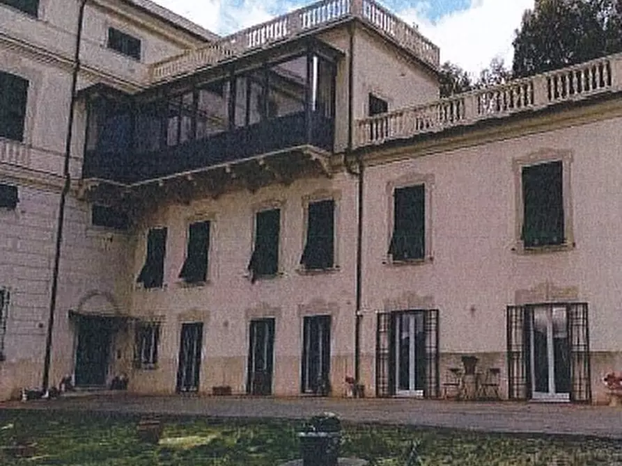 Immagine 10 di Casa indipendente in vendita  in Via Orlando 4 a Genova