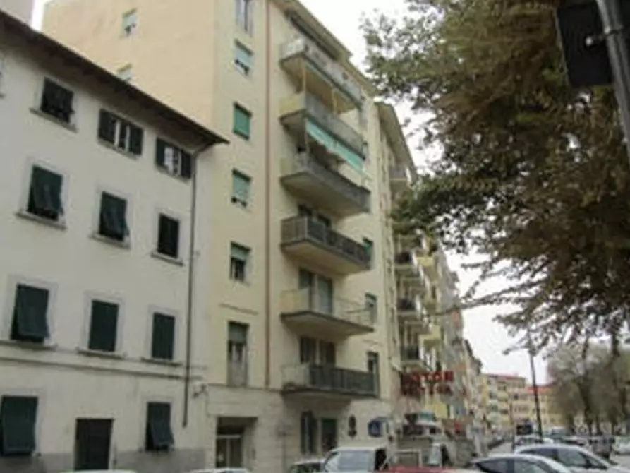 Immagine 1 di Pentalocale in vendita  in Piazza Giuseppe Mazzini 38 a Livorno