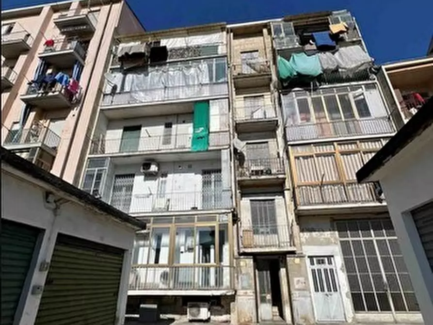 Immagine 1 di Pentalocale in vendita  in Via Bonzo 12 a Torino